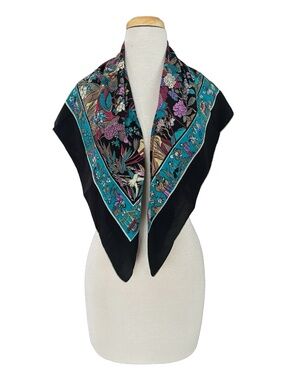 GLENTEX Vintage Silk Scarf 32”x33” Hand Rolled Asian Motif